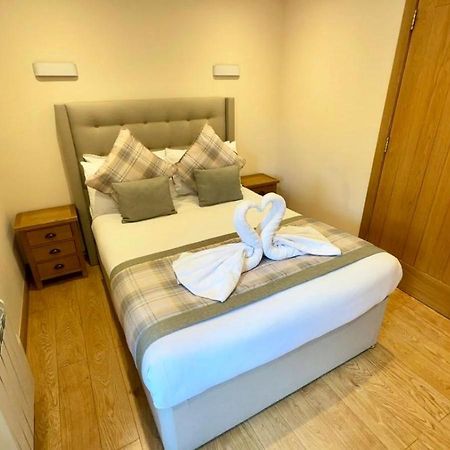 Waverley Inn Holiday Apartments Инвернес Екстериор снимка