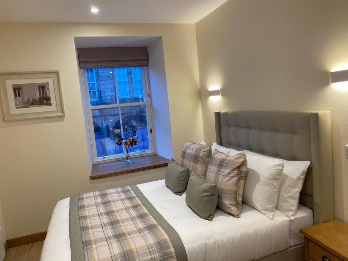 Waverley Inn Holiday Apartments Инвернес Екстериор снимка