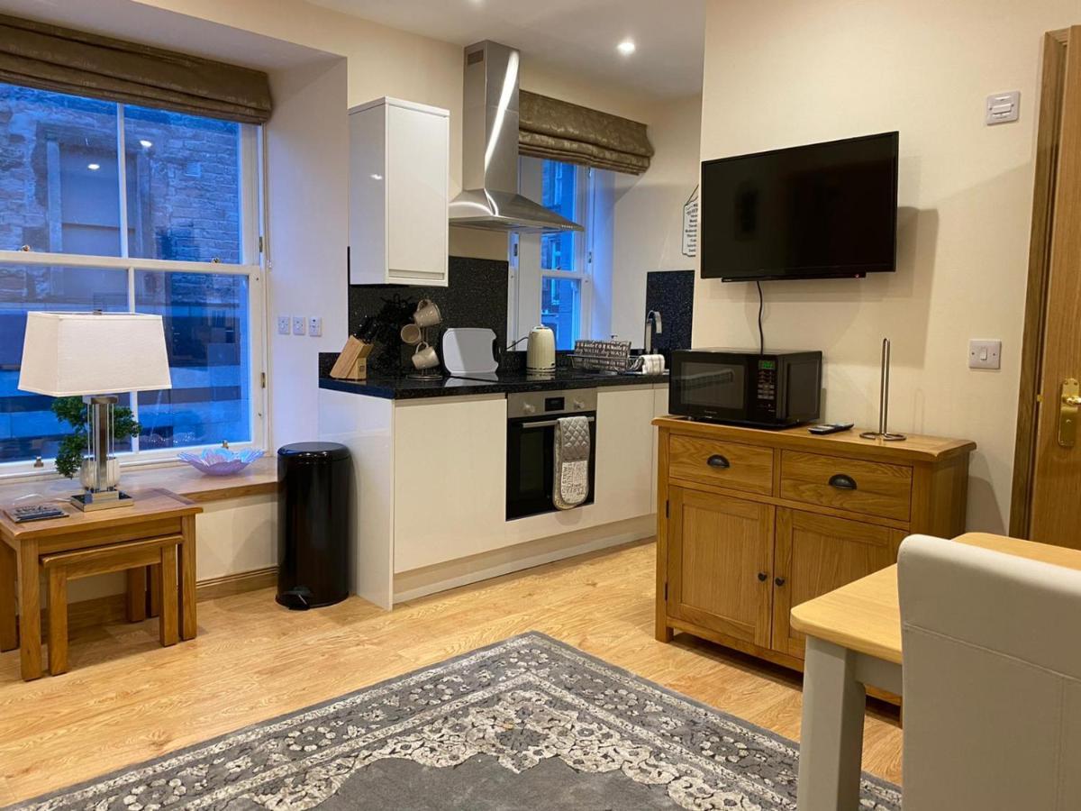 Waverley Inn Holiday Apartments Инвернес Екстериор снимка