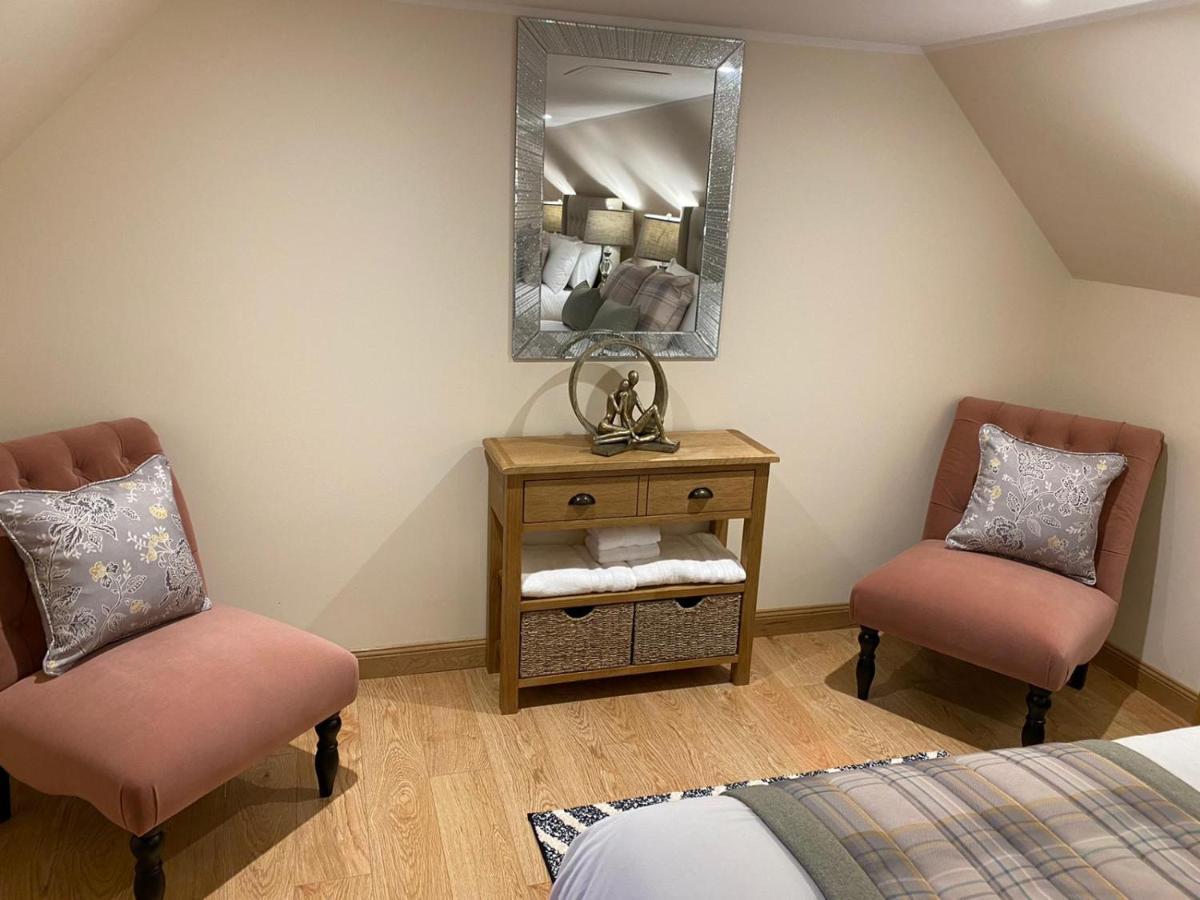 Waverley Inn Holiday Apartments Инвернес Екстериор снимка