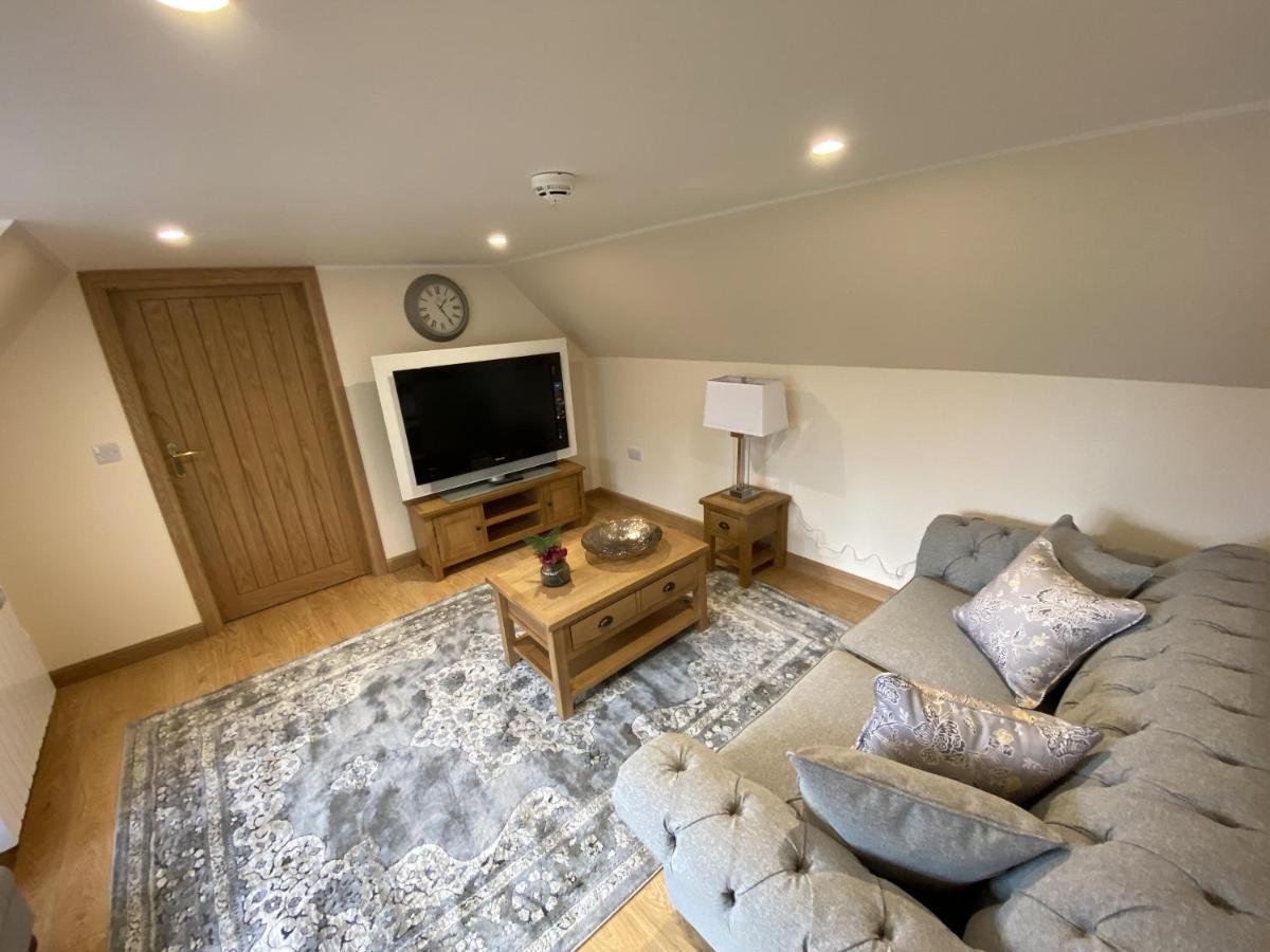 Waverley Inn Holiday Apartments Инвернес Екстериор снимка