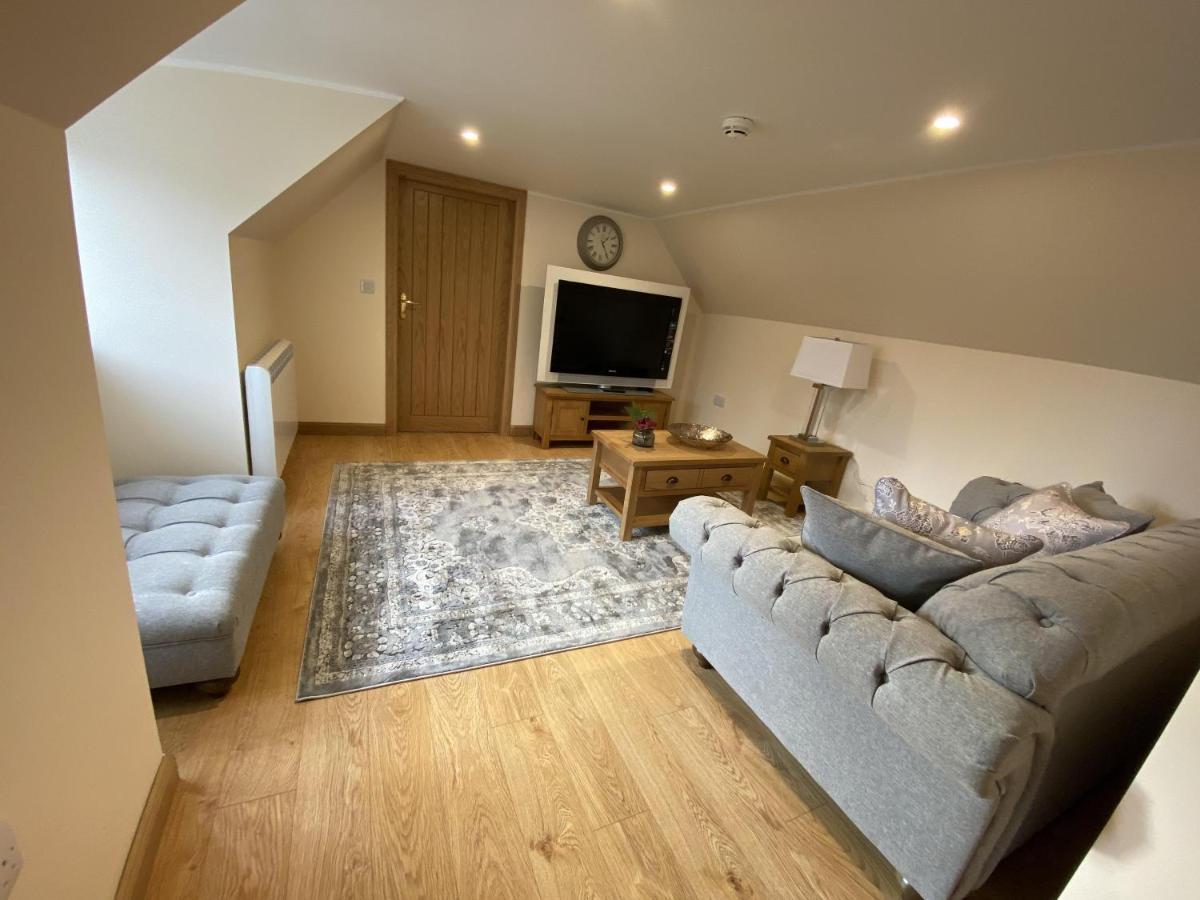 Waverley Inn Holiday Apartments Инвернес Екстериор снимка
