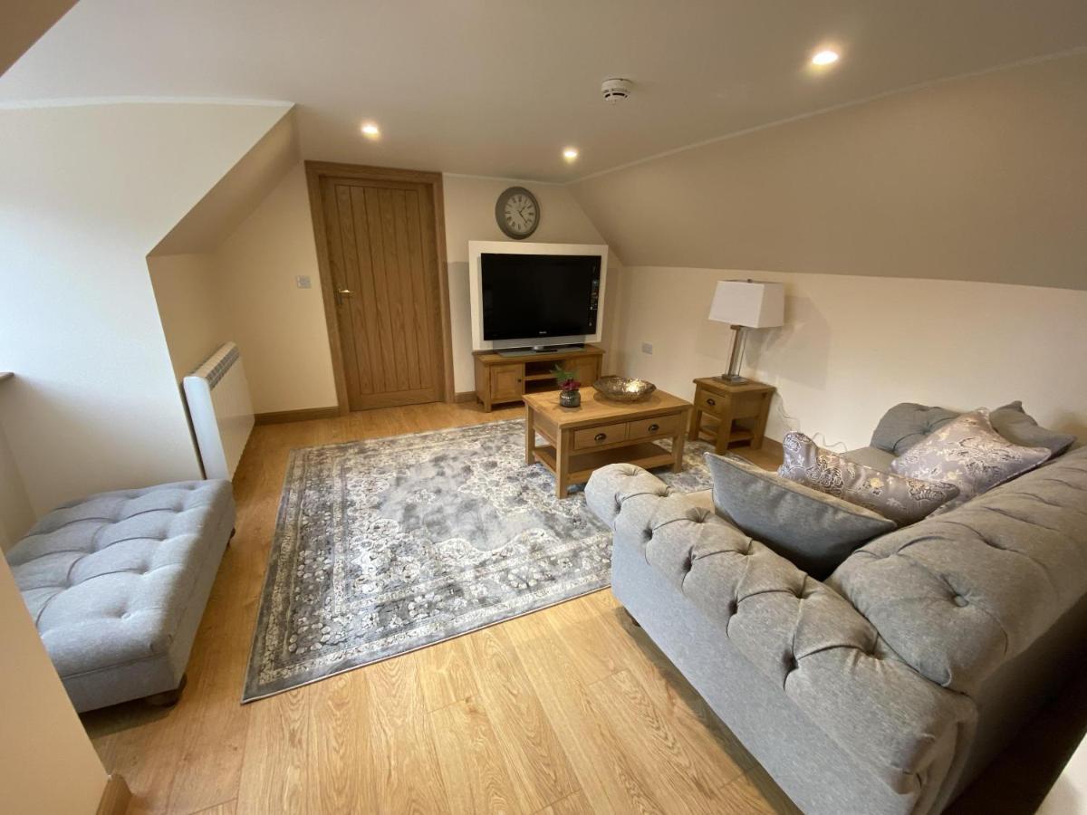 Waverley Inn Holiday Apartments Инвернес Екстериор снимка