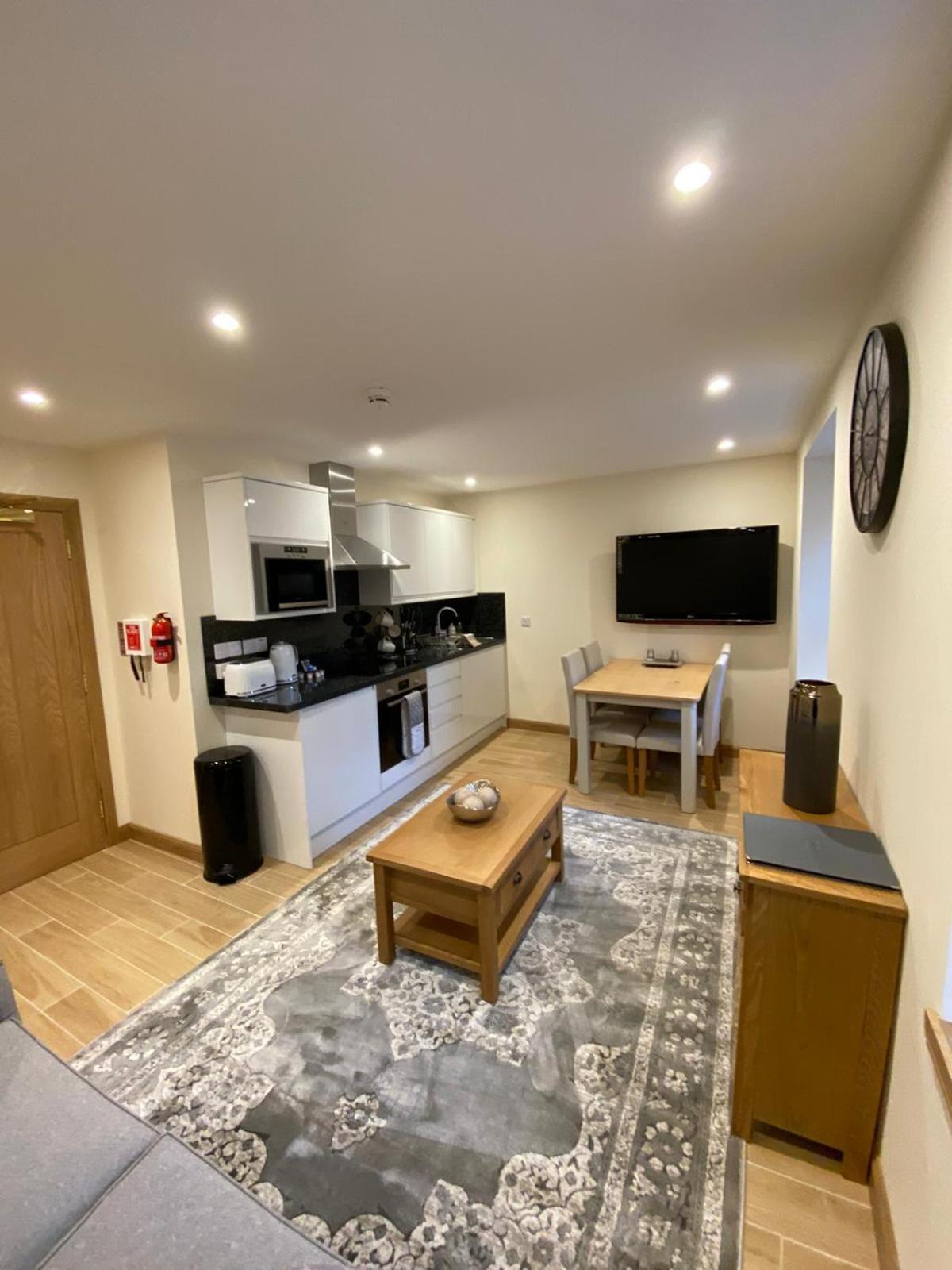 Waverley Inn Holiday Apartments Инвернес Стая снимка