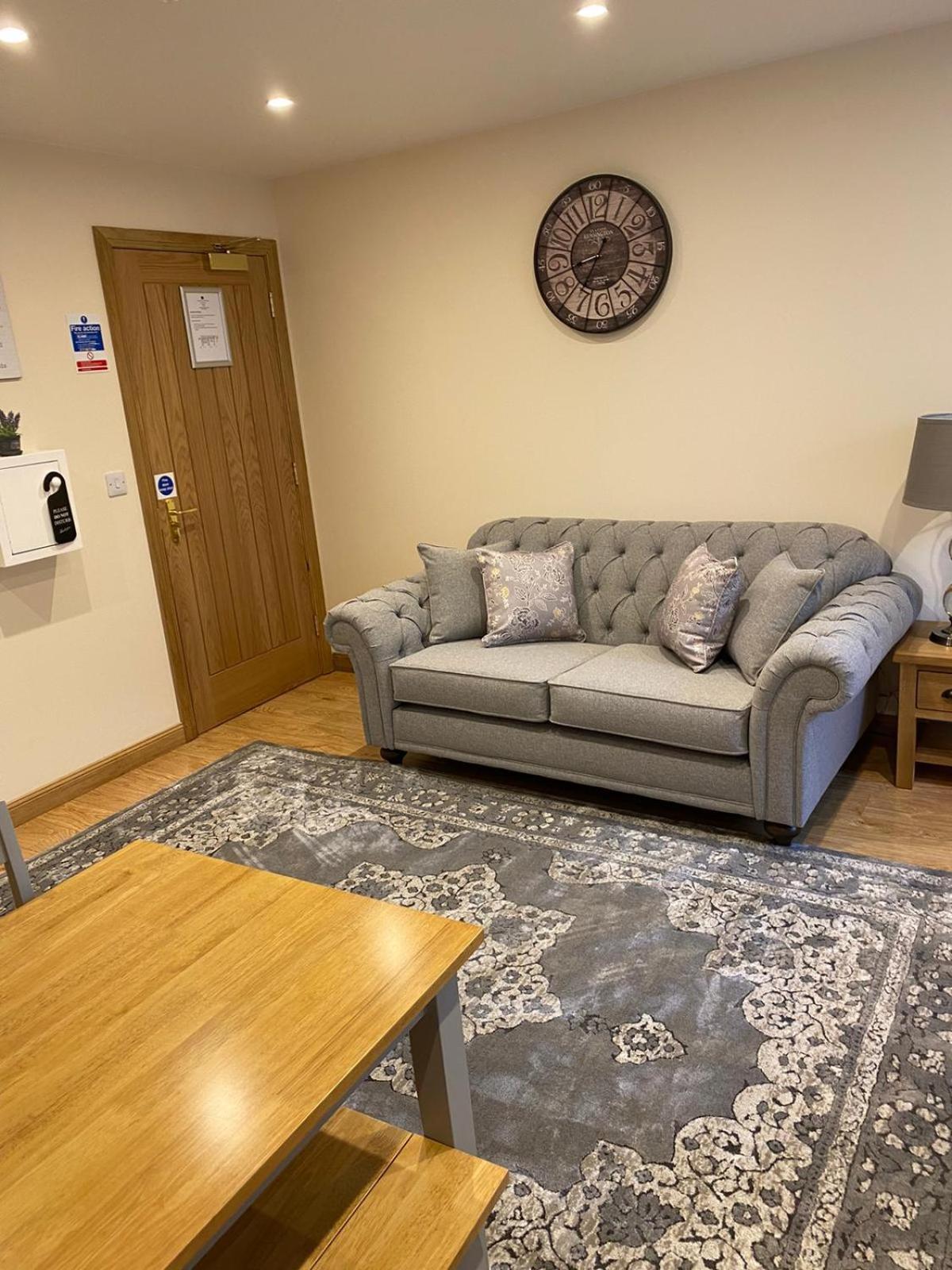 Waverley Inn Holiday Apartments Инвернес Стая снимка