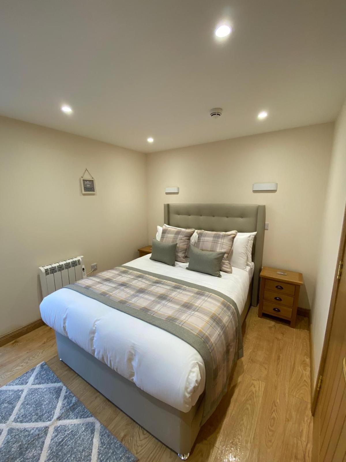 Waverley Inn Holiday Apartments Инвернес Стая снимка