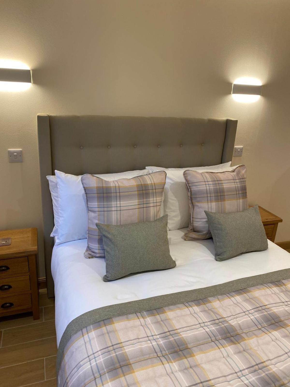 Waverley Inn Holiday Apartments Инвернес Стая снимка