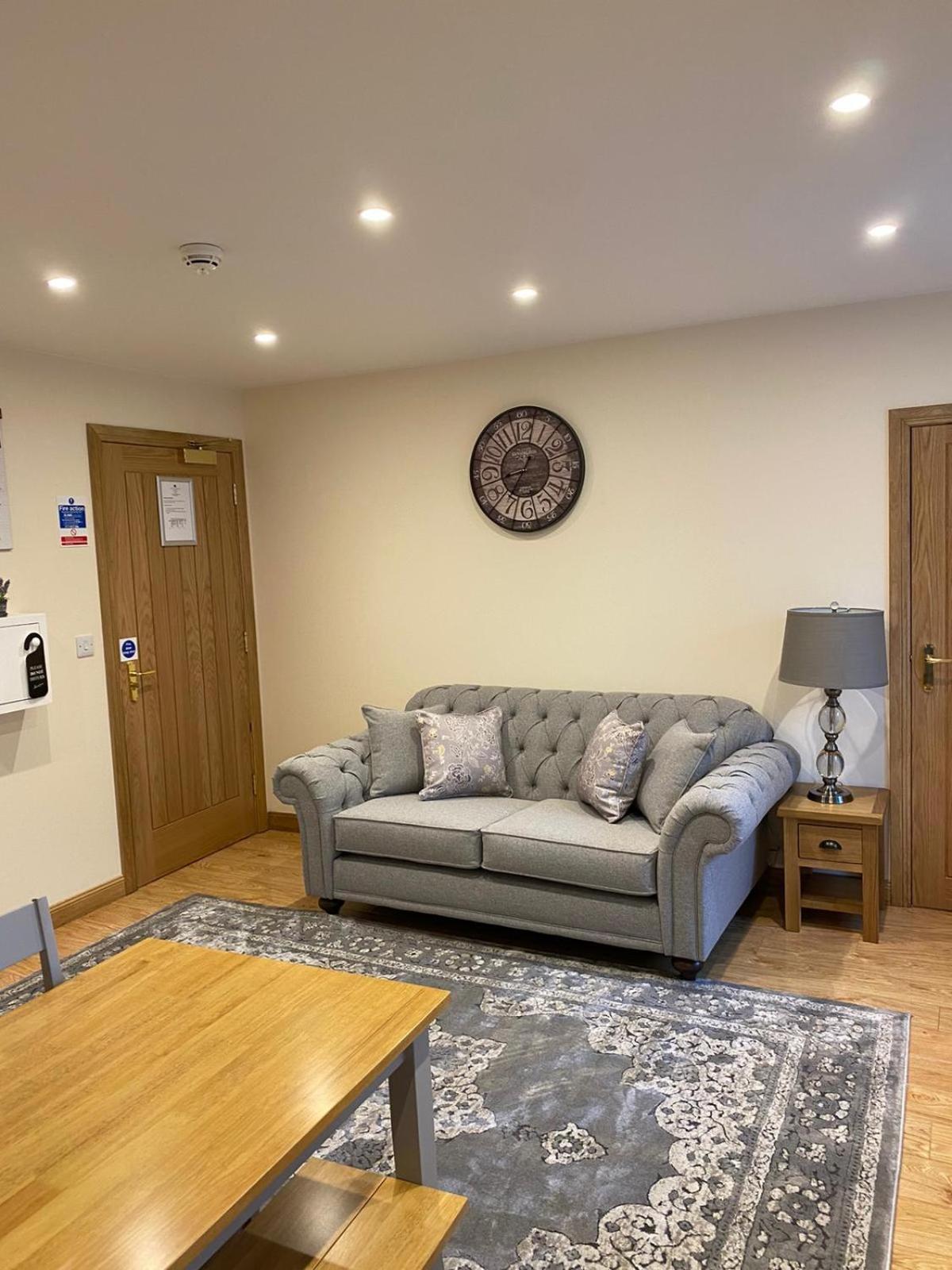 Waverley Inn Holiday Apartments Инвернес Стая снимка