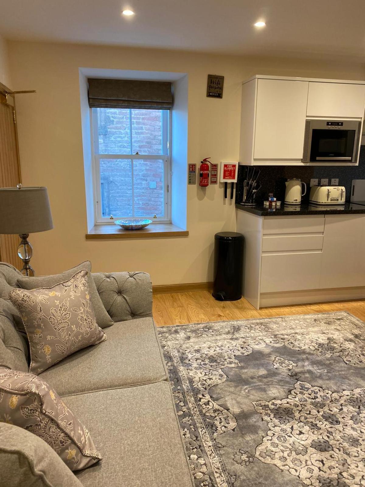 Waverley Inn Holiday Apartments Инвернес Стая снимка